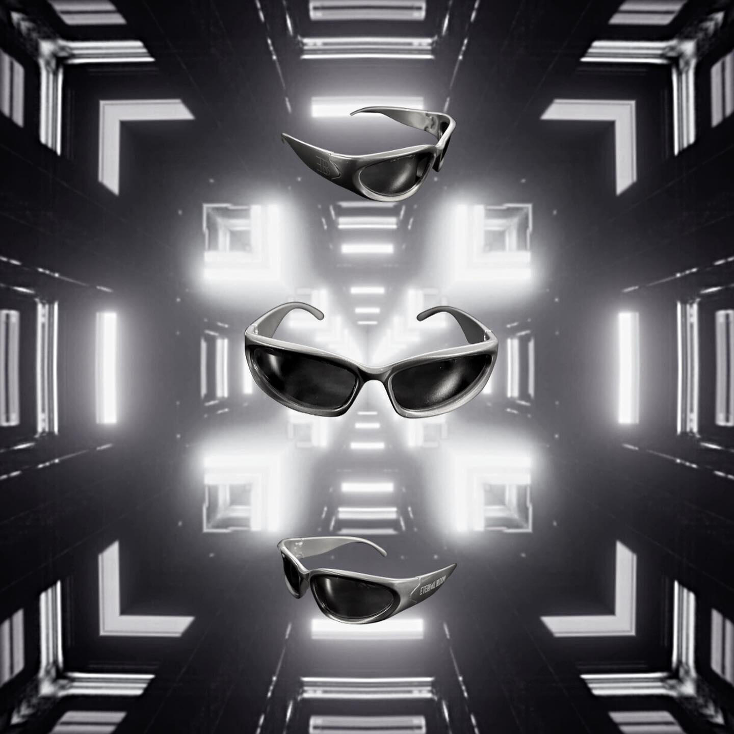 EB Infinity Frame sunglasses collection offers bold and modern takes on classic styles, featuring unique shapes and premium materials that are built to last. From the timeless aviator to the edgy cat-eye, our sunglasses are designed to elevate any outfit.